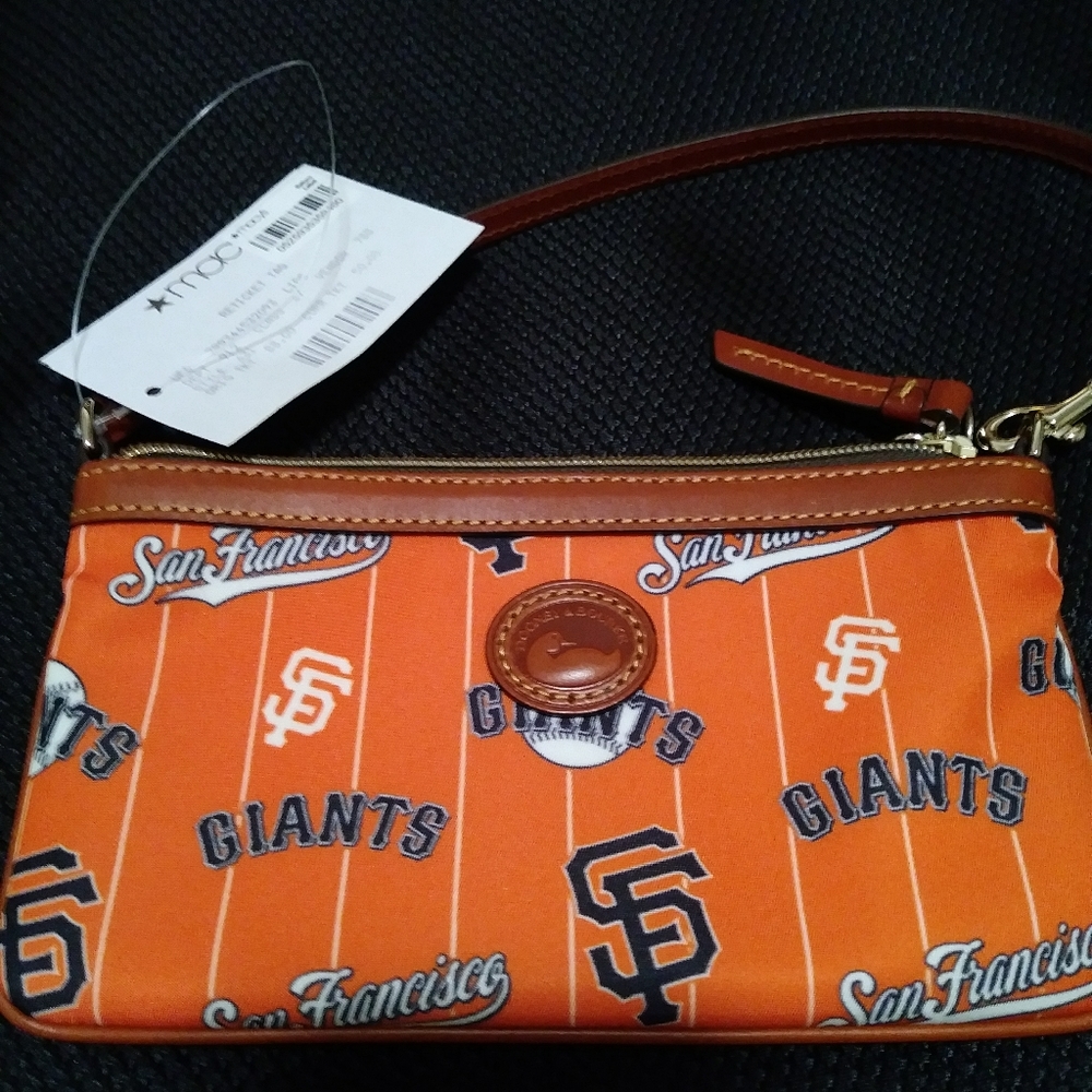 Dooney Buutke Wrist hand bag